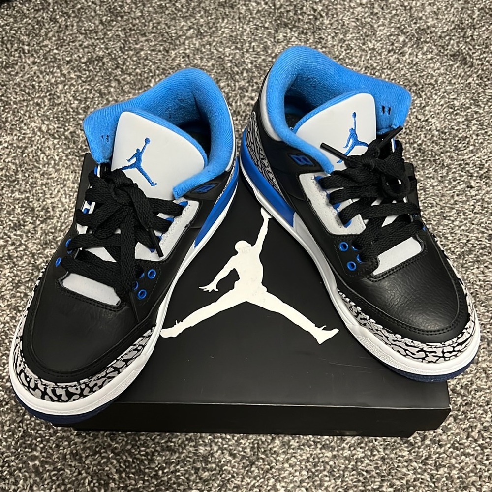 Jordan 3 Retro BG size 5Y